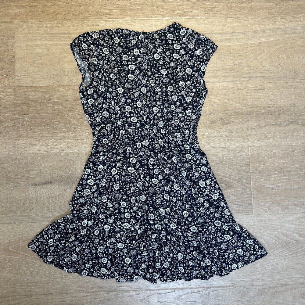 J Crew Mercantile Floral Short Sleeve Midi Wrap Dress
